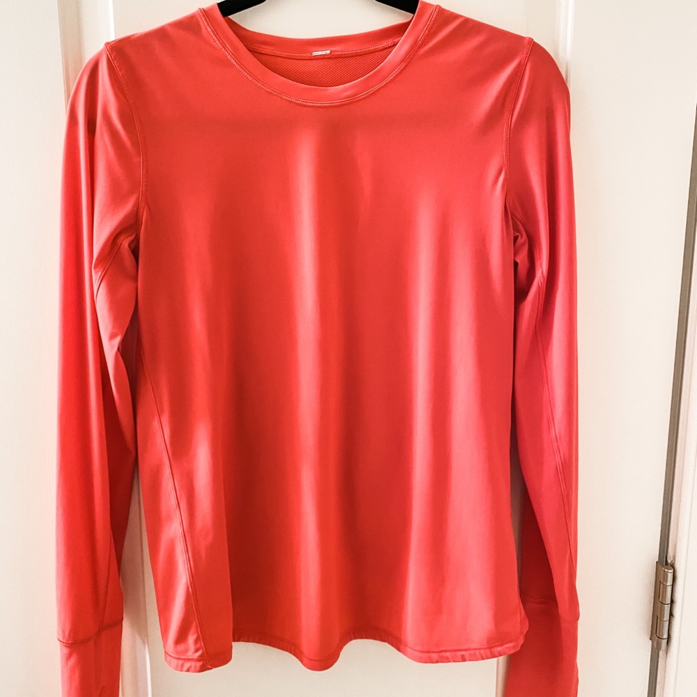 Lulelemon Long Sleeved Top Size 4